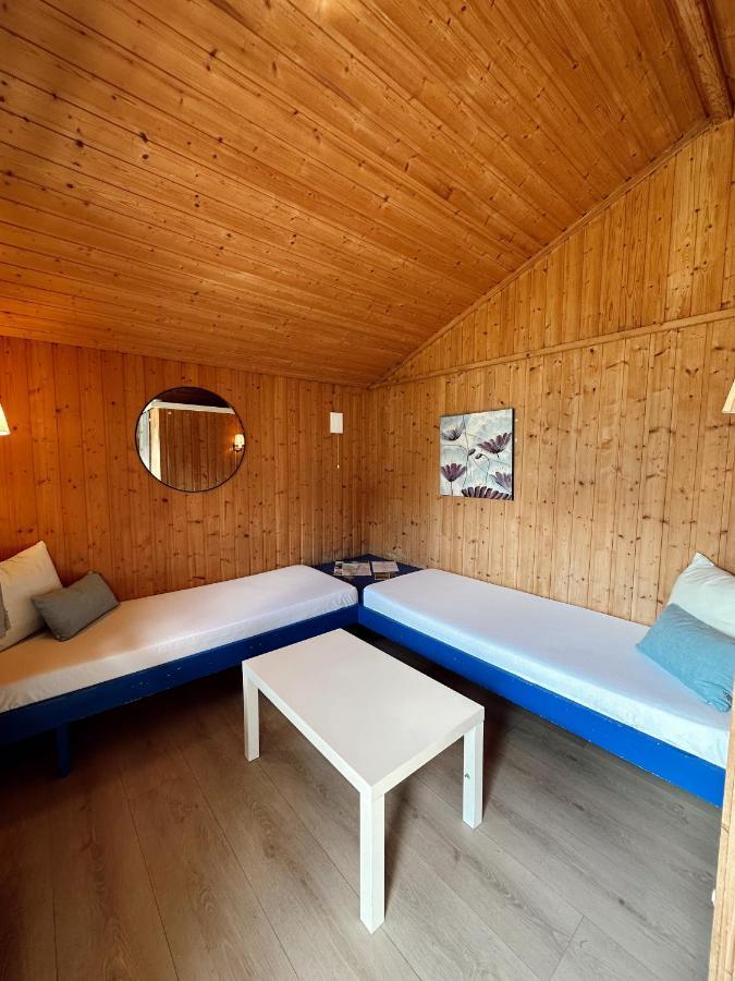 Loken Camping - Trivelig Og Idyllisk Ved Vannet Hotel Olden Exterior photo